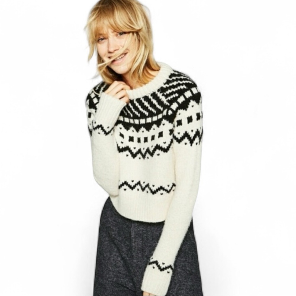 Zara Knit Black and Cream Jacquard Chunky Sweater Cropped